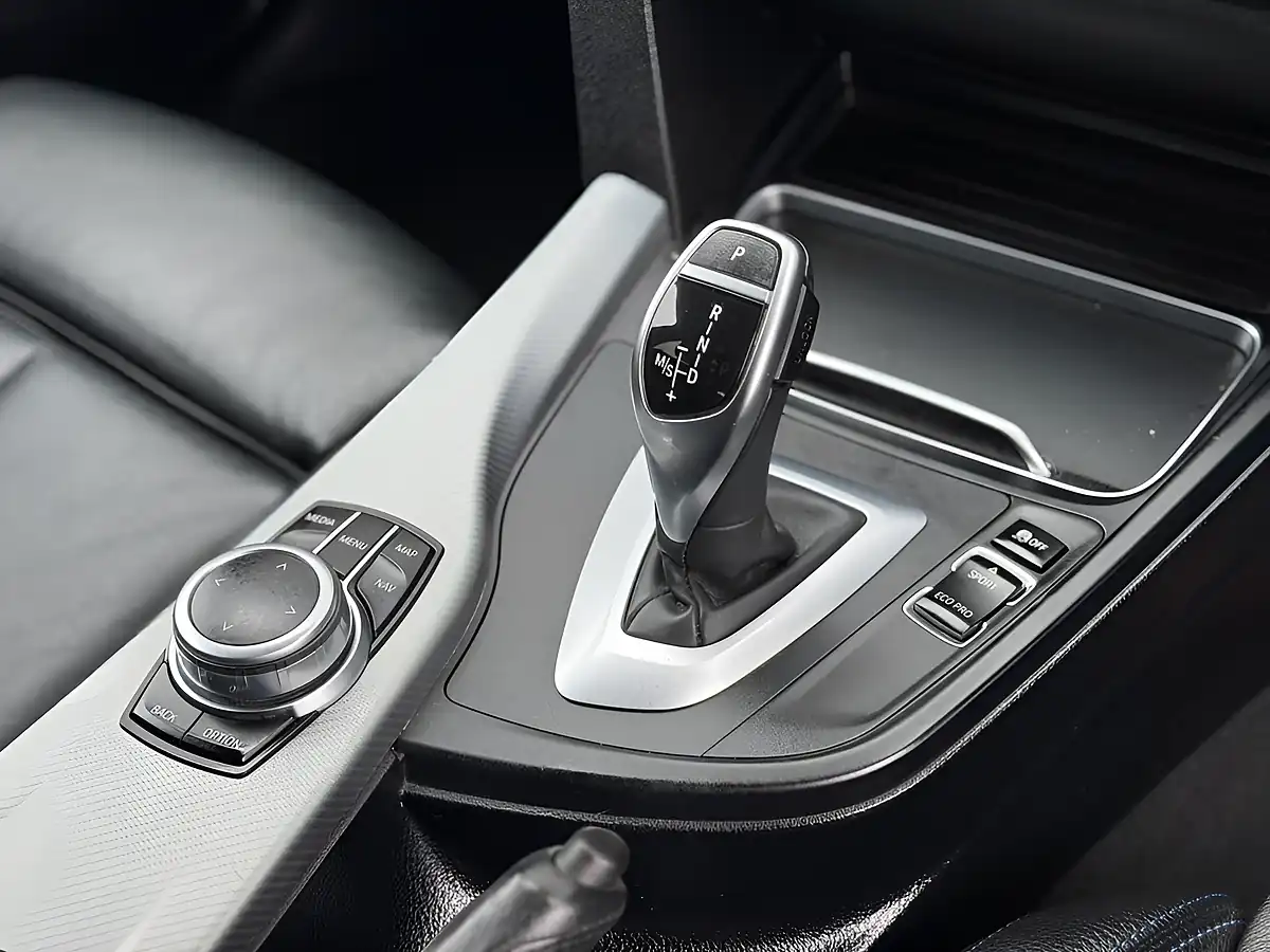 Used 2019 BMW 3 Series M Sport Shadow Edition Touring Black - Interior and Exterior details 17