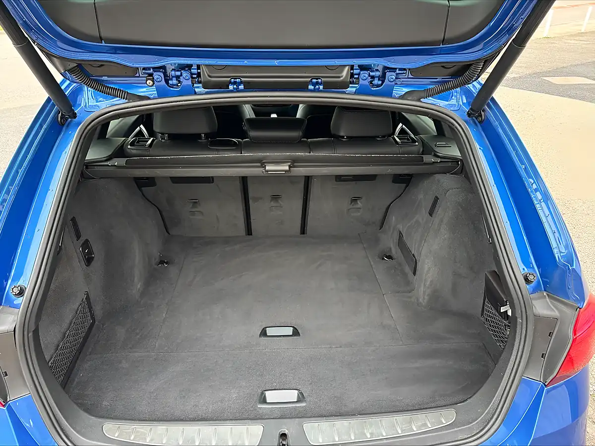 Used 2019 BMW 3 Series M Sport Shadow Edition Touring Blue - Interior and Exterior details 16