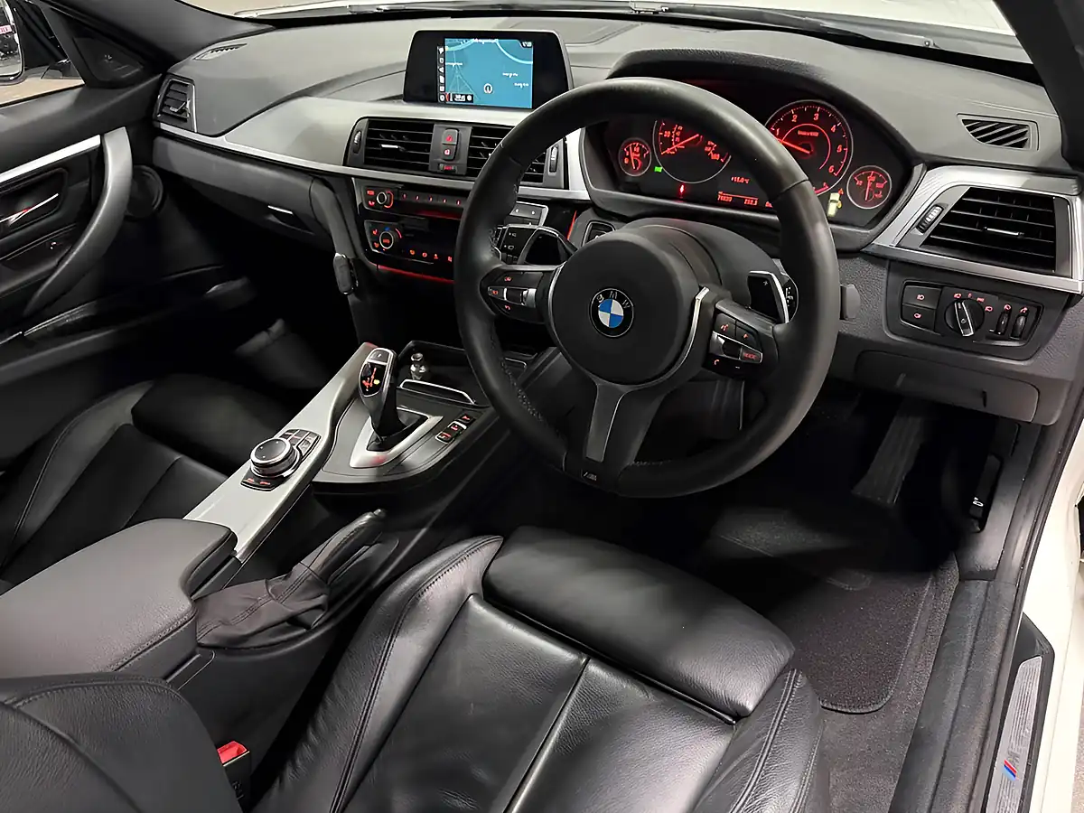 Used 2019 BMW 3 Series M Sport Shadow Edition Touring White - Interior and Exterior details 3