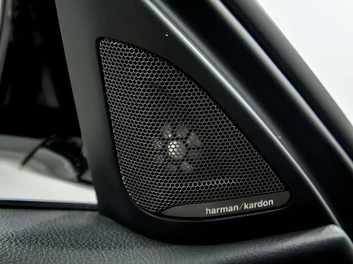 Used 2019 BMW 3 Series M Sport Shadow Edition White - Interior and Exterior details 12