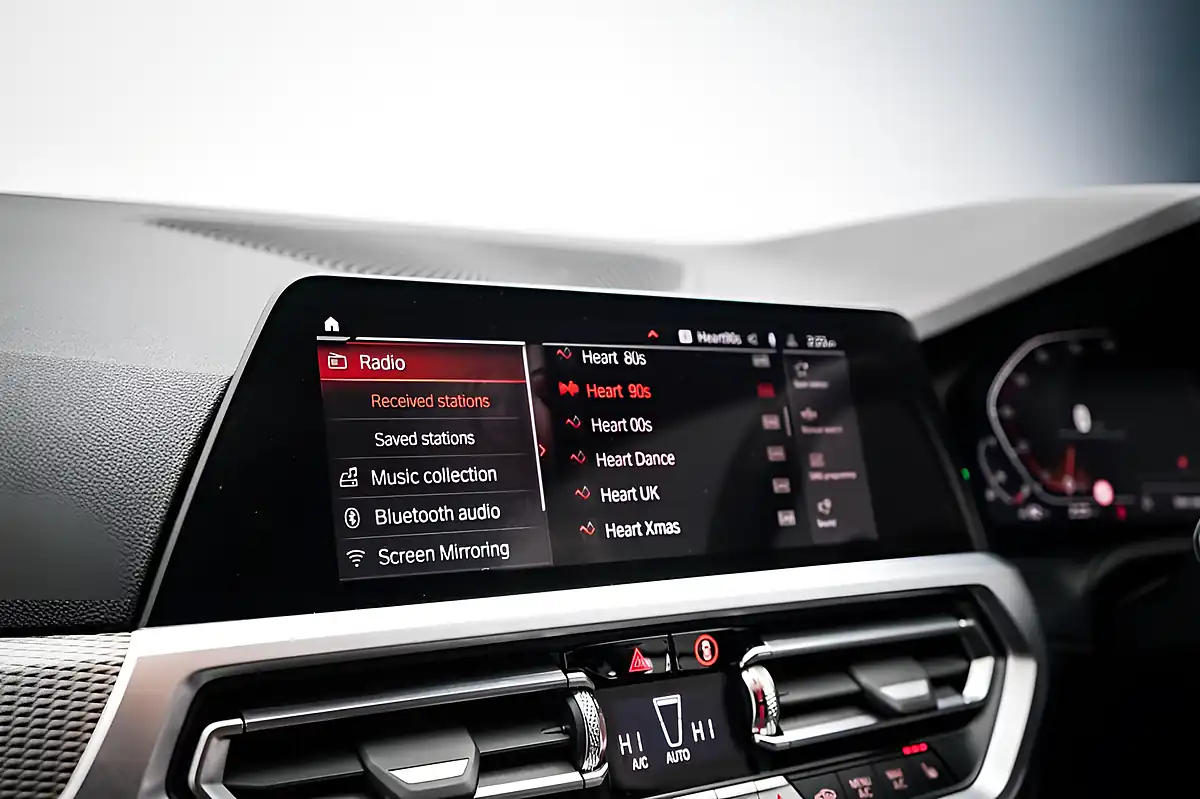 Used 2019 BMW 3 Series M Sport Touring White - Interior and Exterior details 17