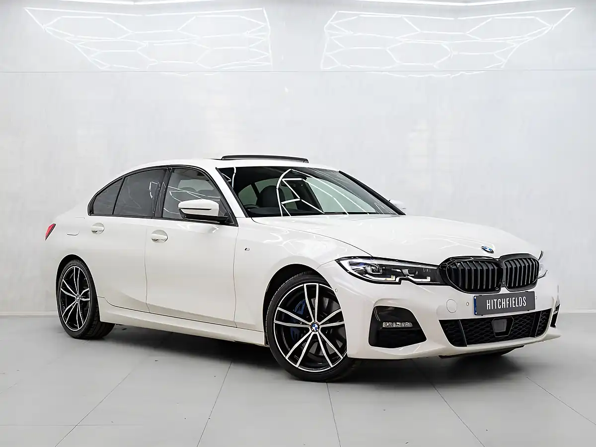 Used 2019 BMW 3 Series M Sport White - Front View