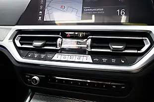 Used 2019 BMW 3 Series M Sport White - Interior and Exterior details 17