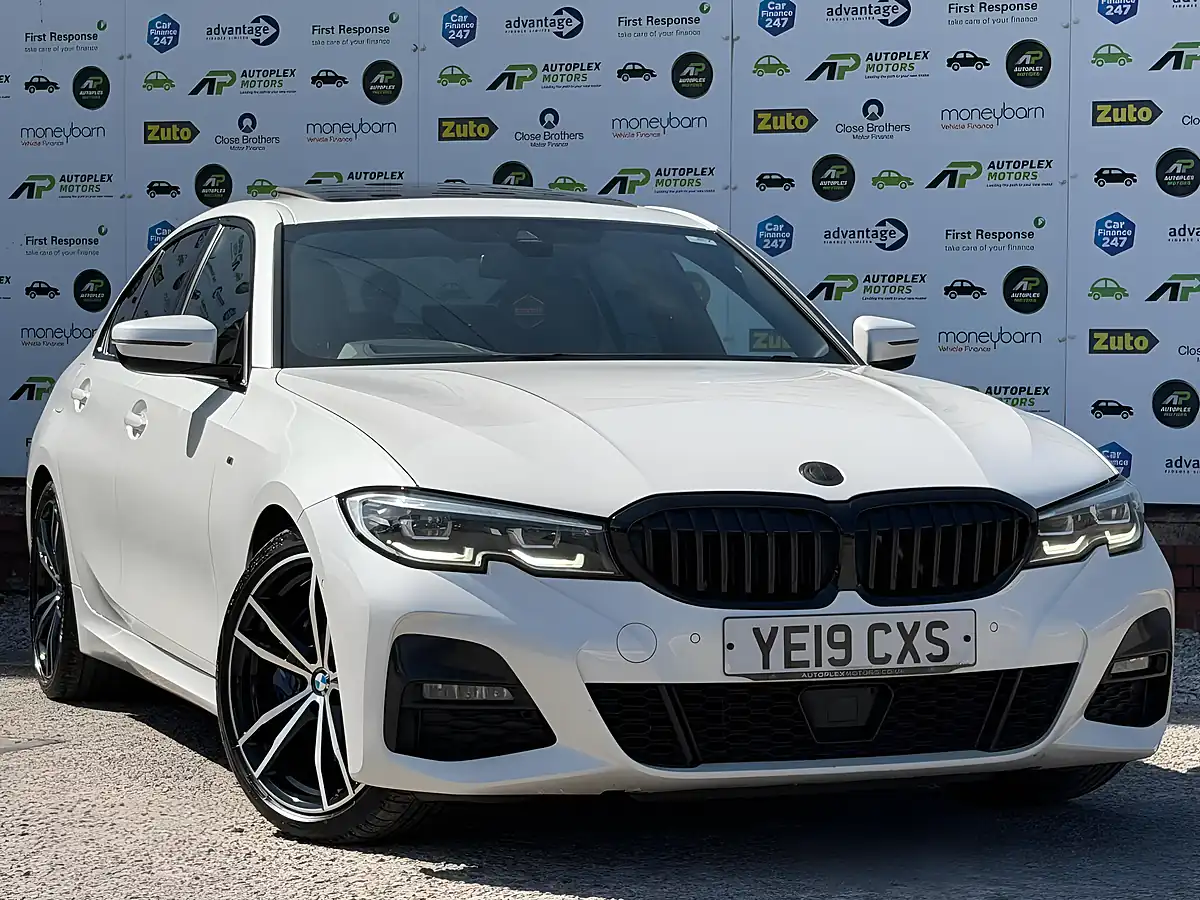 Used 2019 BMW 3 Series M Sport White - Interior and Exterior details 5