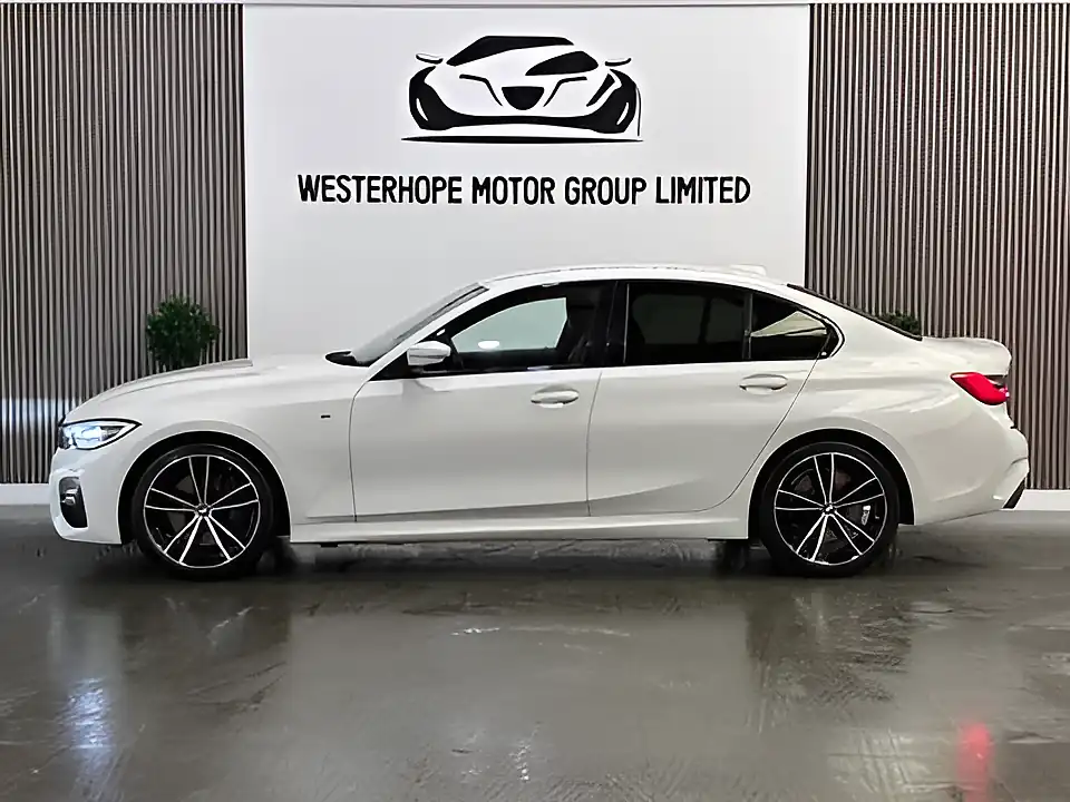 Used 2019 BMW 3 Series M Sport White - Interior and Exterior details 11