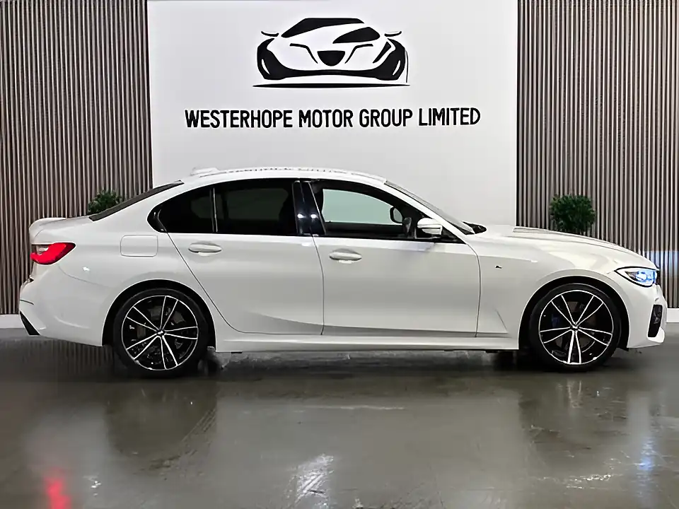 Used 2019 BMW 3 Series M Sport White - Interior and Exterior details 12