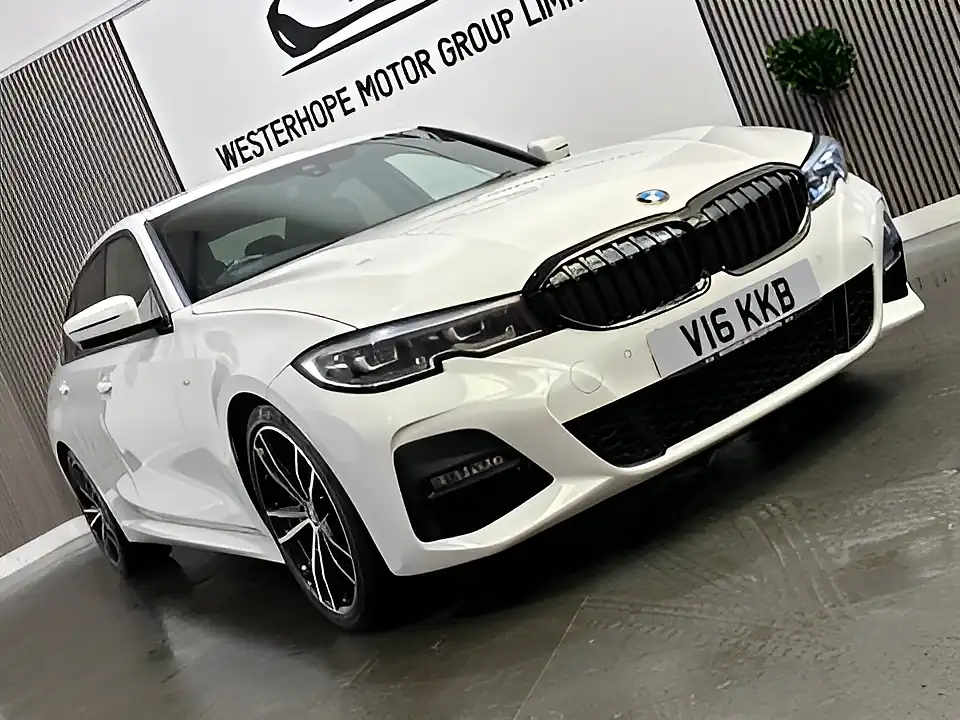 Used 2019 BMW 3 Series M Sport White - Interior and Exterior details 7