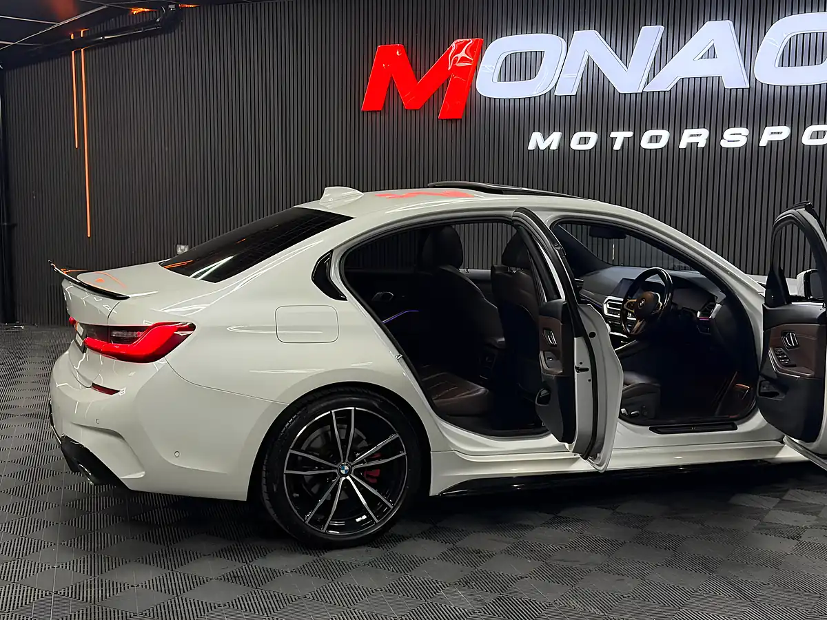 Used 2019 BMW 3 Series M Sport White - Interior and Exterior details 14