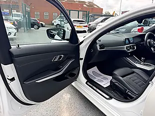 Used 2019 BMW 3 Series M Sport White - Interior and Exterior details 18