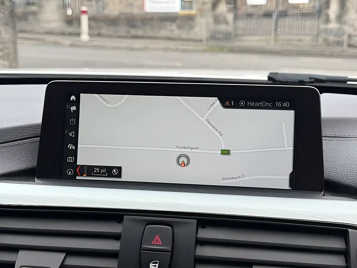 Used 2019 BMW 3 Series M Sport White - Interior and Exterior details 12