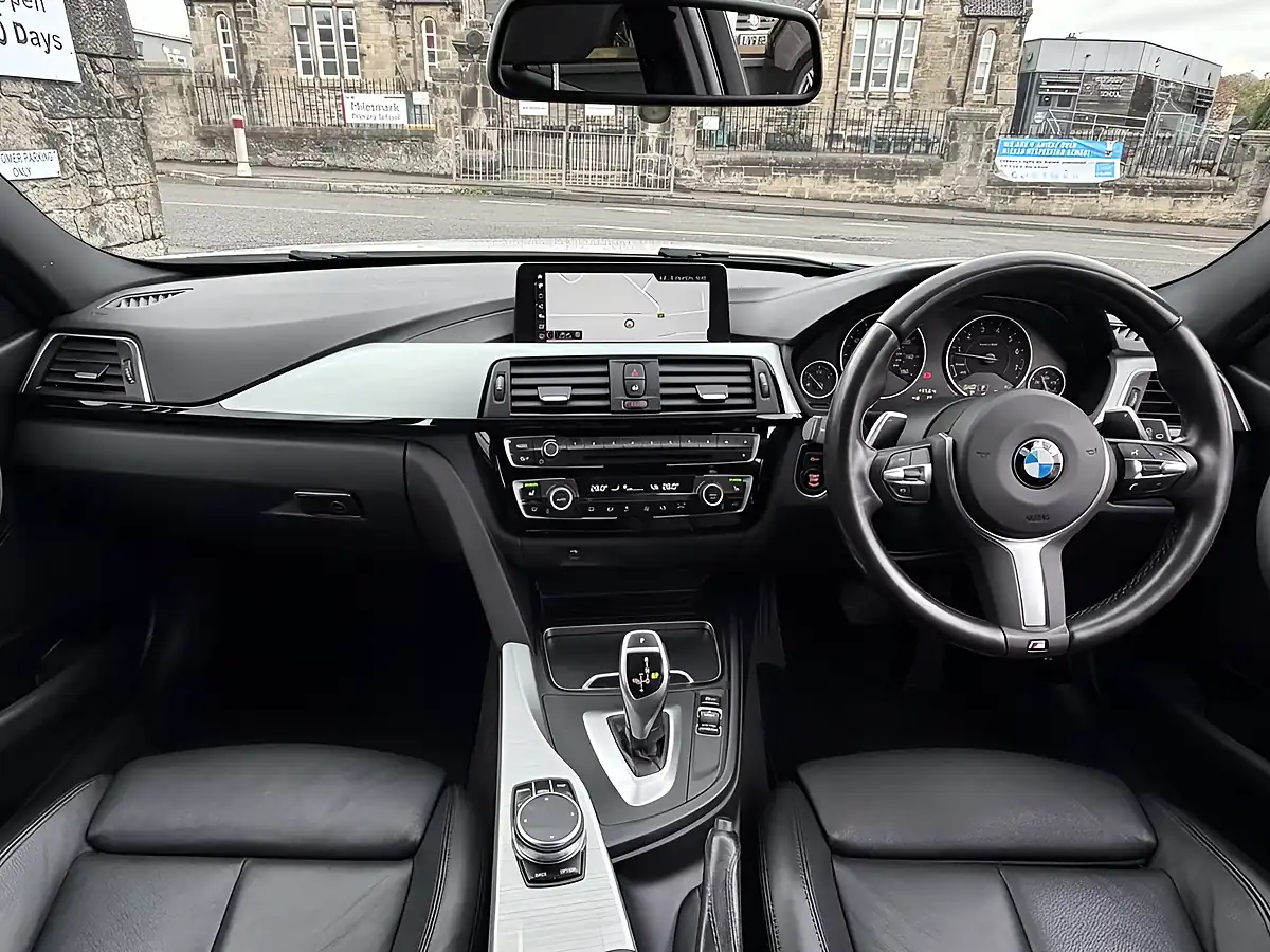 Used 2019 BMW 3 Series M Sport White - Interior and Exterior details 7