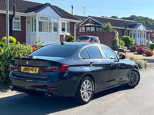 Used 2019 BMW 3 Series Se Black - Interior and Exterior details 2