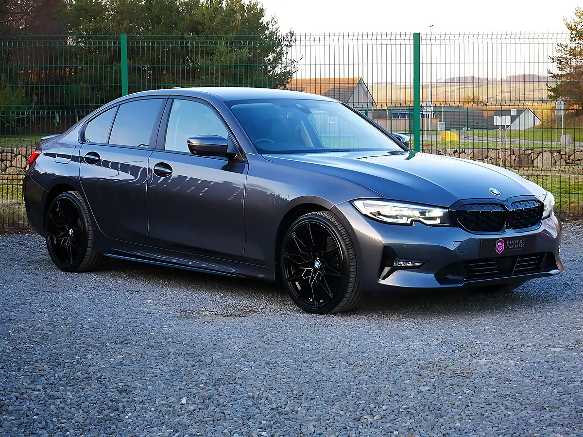 Used 2019 BMW 3 Series Se Mineral Grey - Interior and Exterior details 2