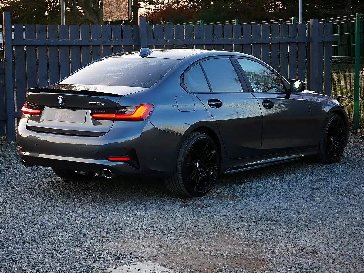 Used 2019 BMW 3 Series Se Mineral Grey - Interior and Exterior details 9