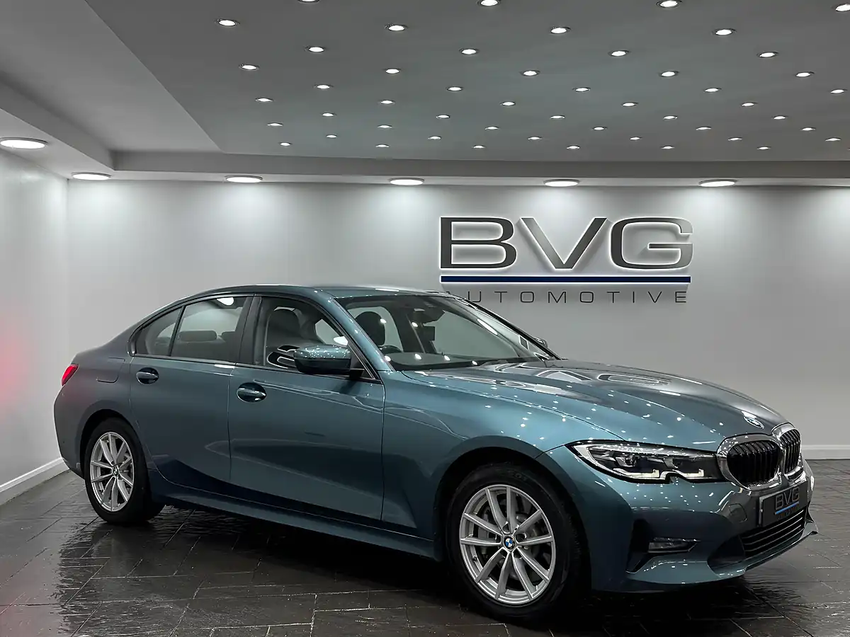Used 2019 BMW 3 Series Se Pro Blue - Front View