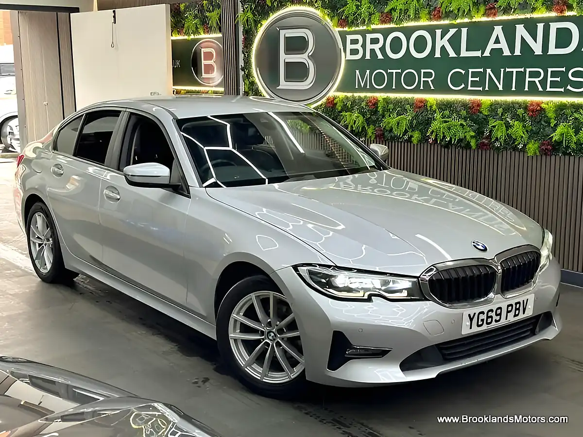 Used 2019 BMW 3 Series Se Silver - Front View