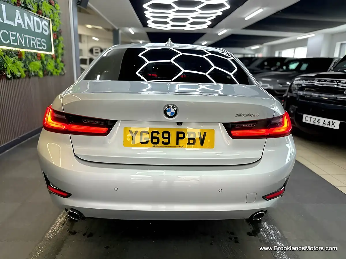 Used 2019 BMW 3 Series Se Silver - Interior and Exterior details 11