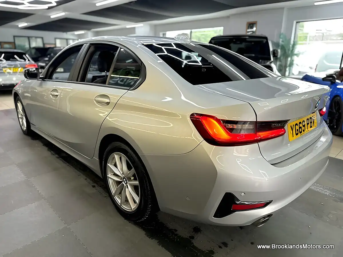 Used 2019 BMW 3 Series Se Silver - Interior and Exterior details 12