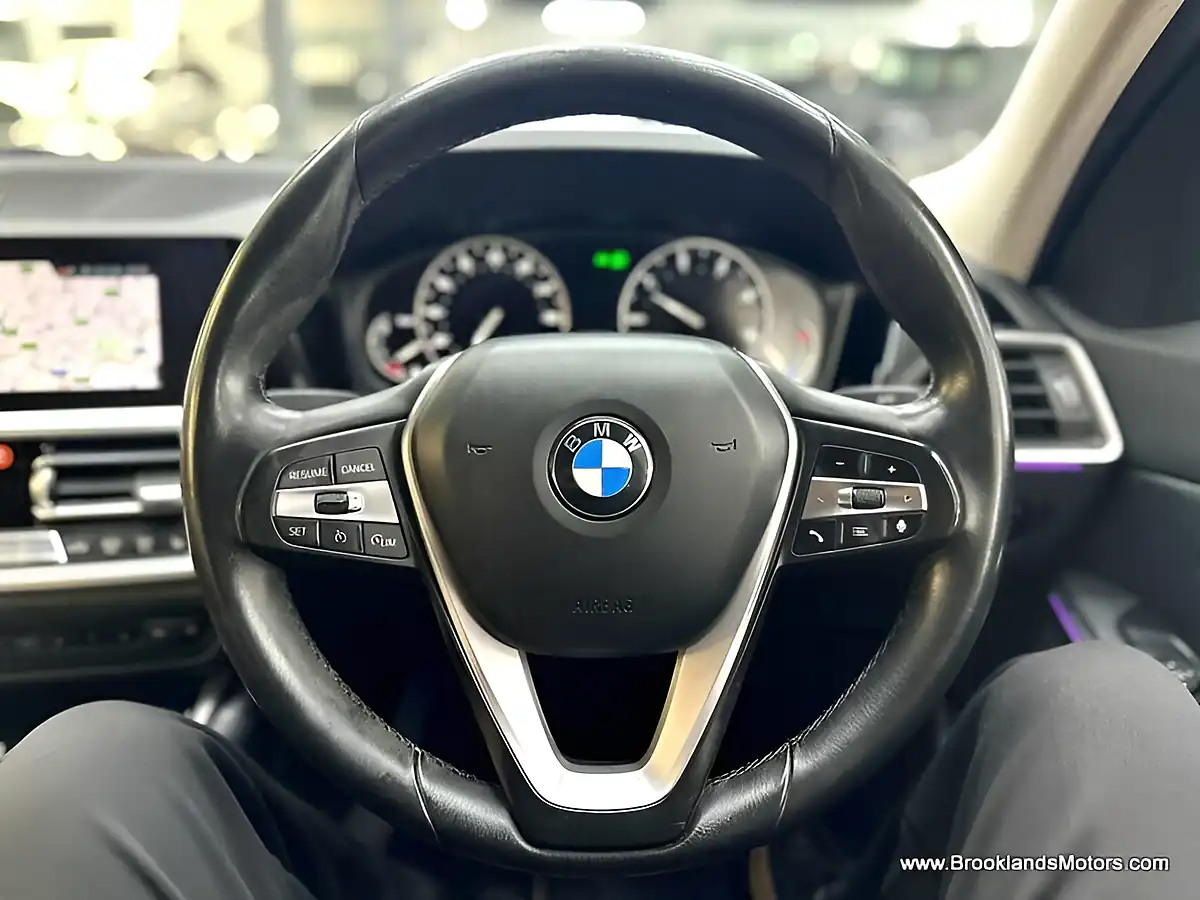 Used 2019 BMW 3 Series Se Silver - Interior and Exterior details 15