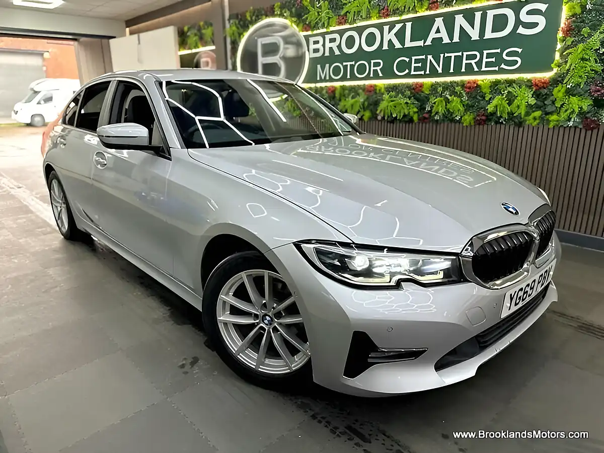 Used 2019 BMW 3 Series Se Silver - Interior and Exterior details 3
