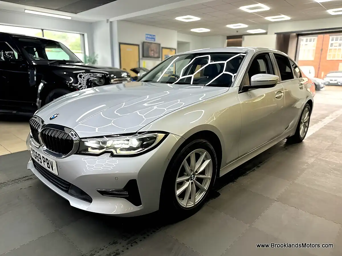 Used 2019 BMW 3 Series Se Silver - Interior and Exterior details 7