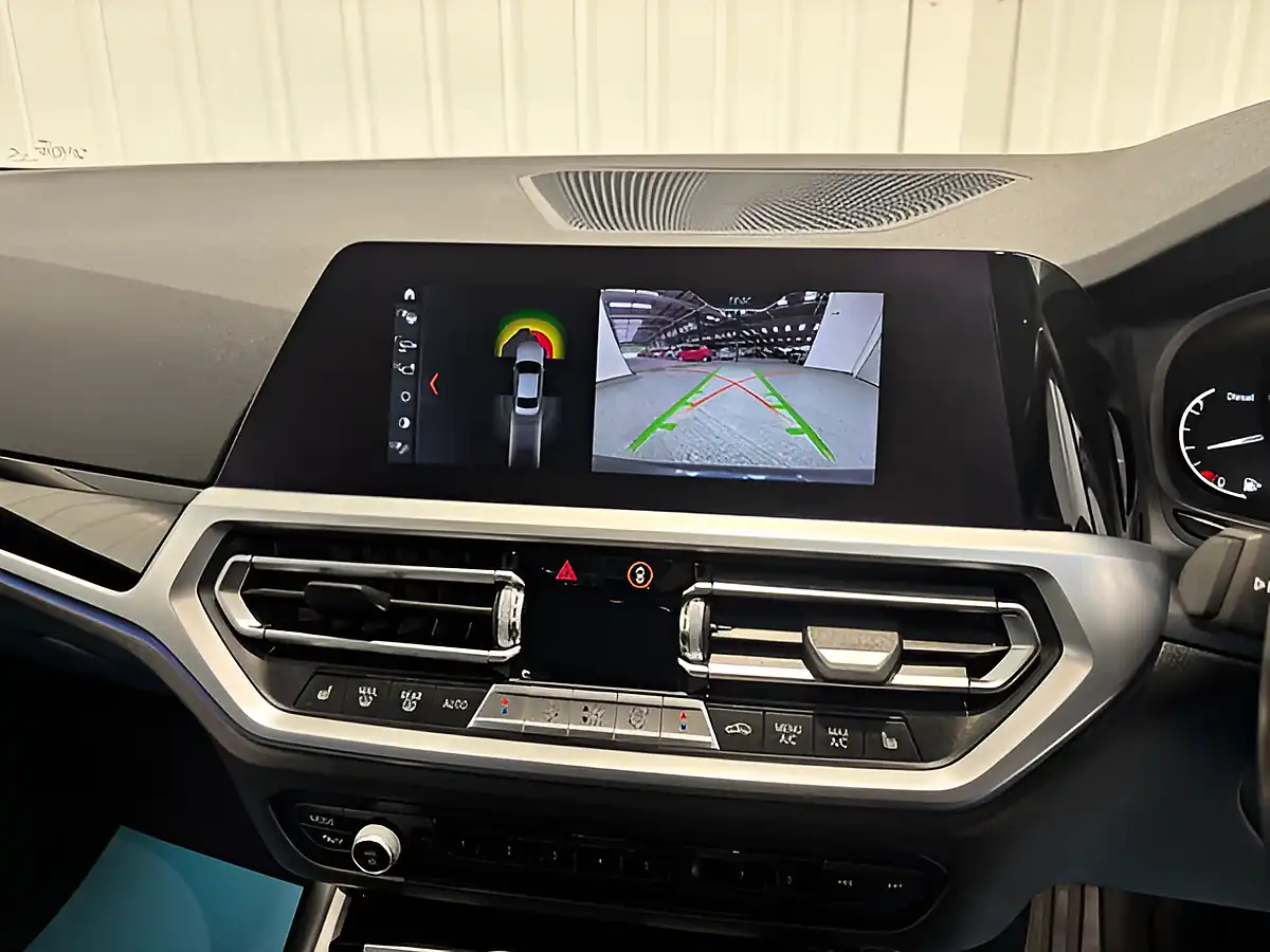 Used 2019 BMW 3 Series Sport Mineral Grey - Interior and Exterior details 17
