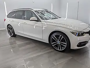 Used 2019 BMW 3 Series Sport Touring Alpine White - Interior and Exterior details 5