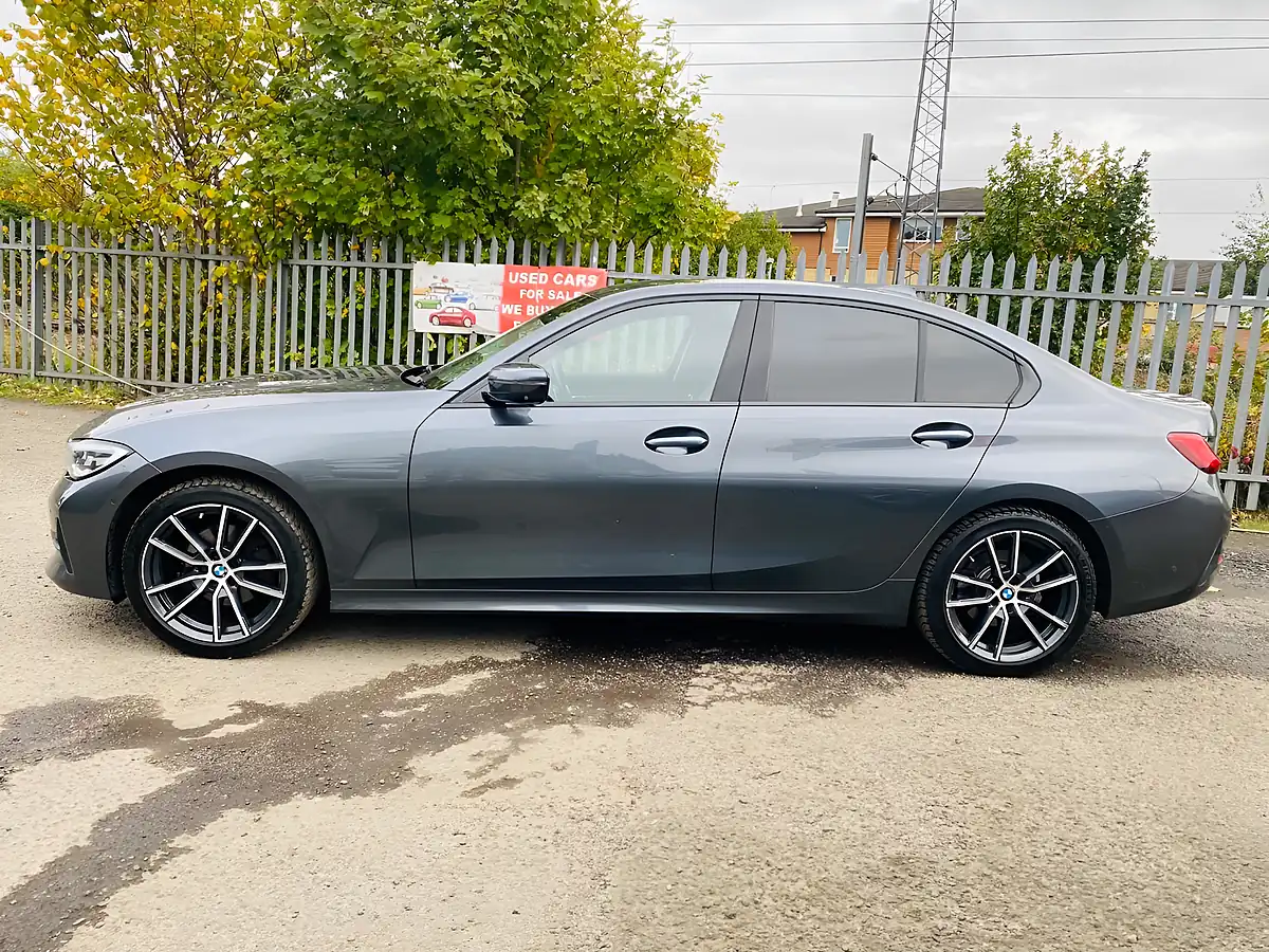 Used 2019 BMW 3 Series Sport Xdrive Grey - Interior and Exterior details 10