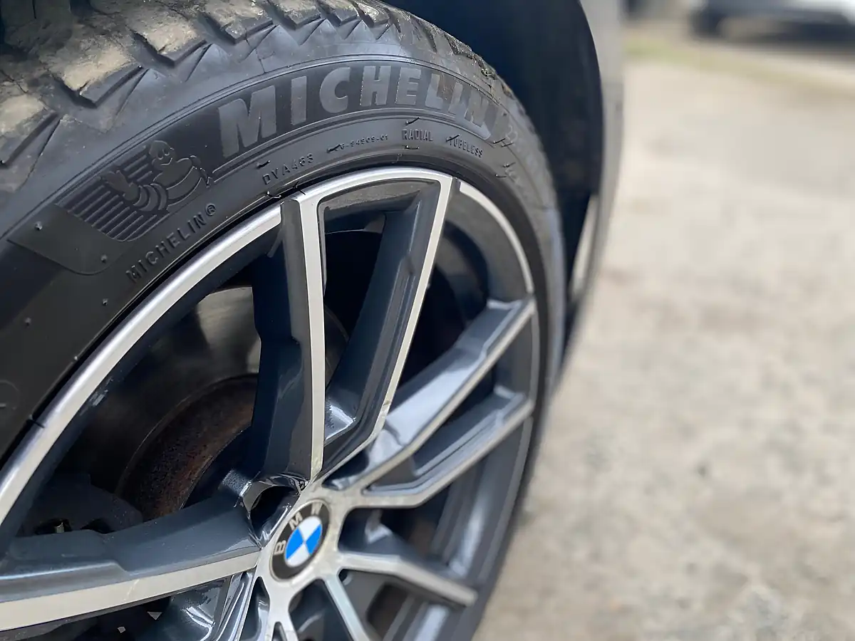 Used 2019 BMW 3 Series Sport Xdrive Grey - Interior and Exterior details 14