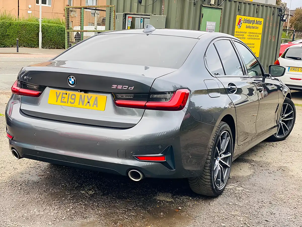 Used 2019 BMW 3 Series Sport Xdrive Grey - Interior and Exterior details 8