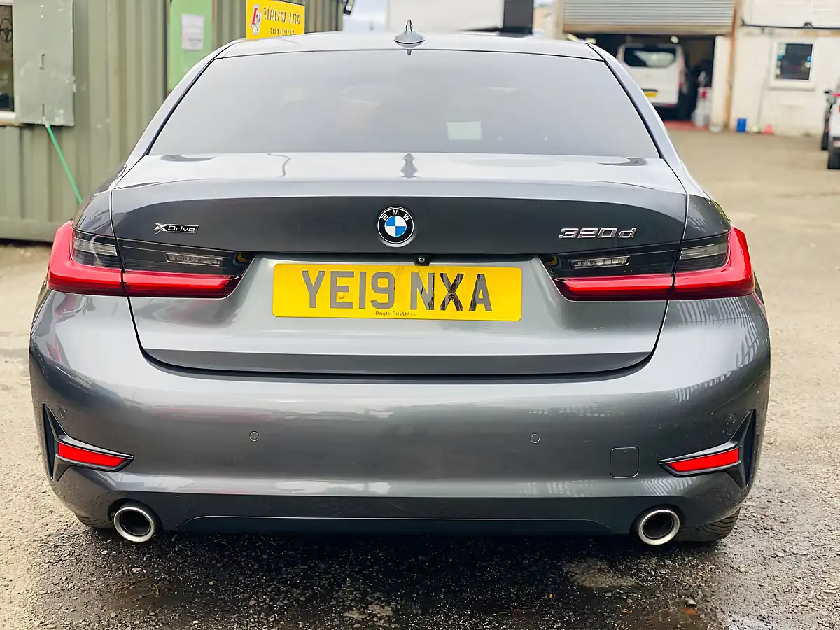 Used 2019 BMW 3 Series Sport Xdrive Grey - Interior and Exterior details 9