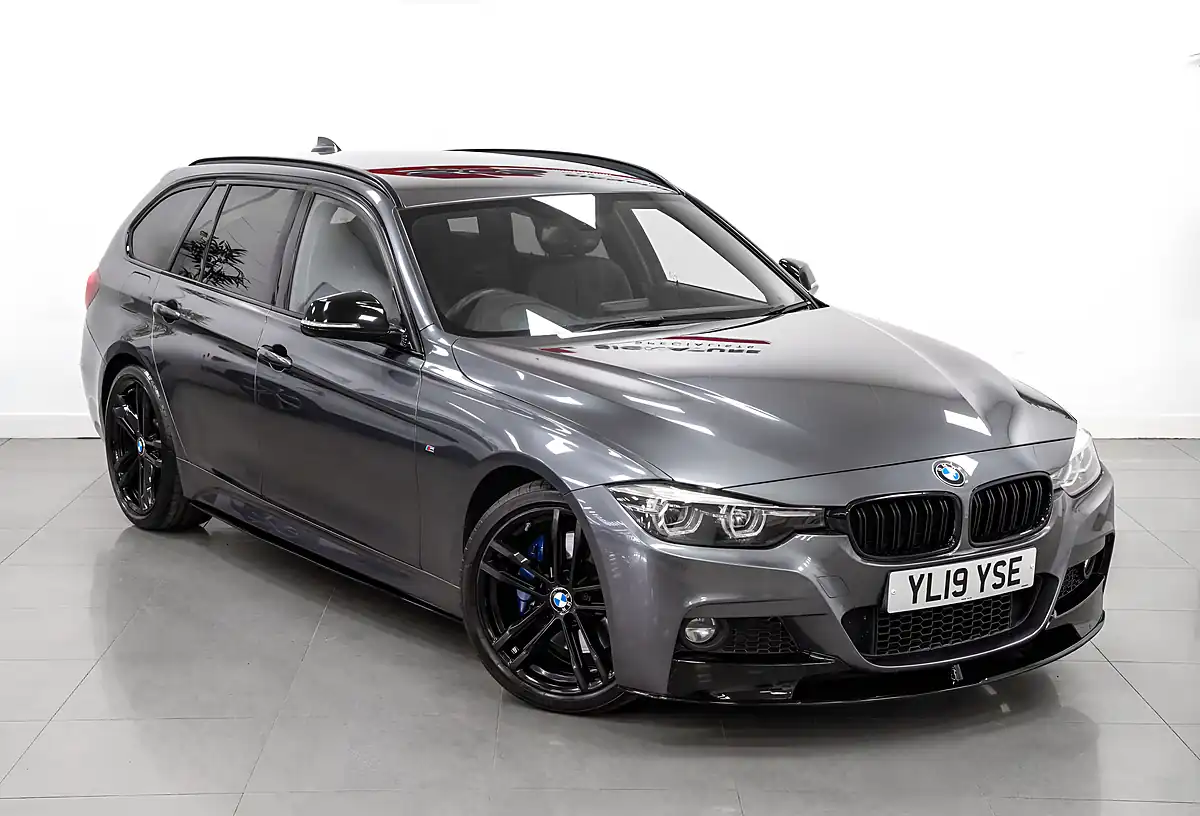 Used 2019 BMW 320i M Sport Shadow Edition Touring Mineral Grey - Interior and Exterior details 2