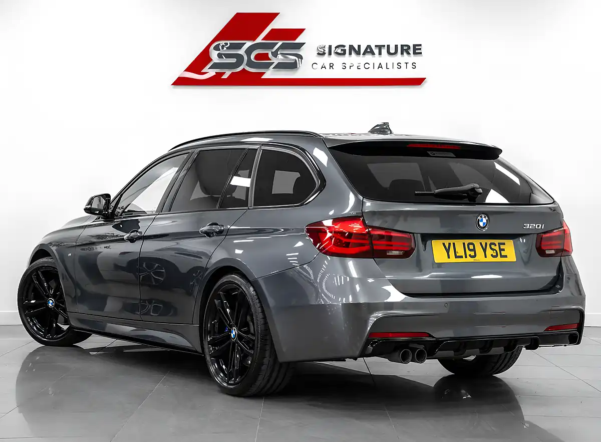 Used 2019 BMW 320i M Sport Shadow Edition Touring Mineral Grey - Interior and Exterior details 5