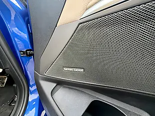 Used 2019 BMW 330d M Sport Blue - Interior and Exterior details 17