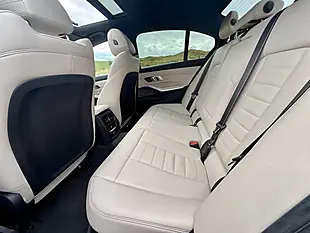 Used 2019 BMW 330d M Sport Blue - Interior and Exterior details 18