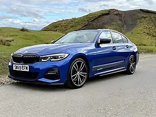 Used 2019 BMW 330d M Sport Blue - Interior and Exterior details 20