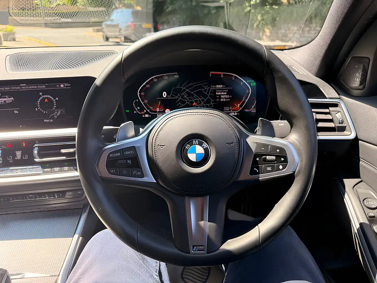 Used 2019 BMW 330i M Sport Alpine White - Interior and Exterior details 15
