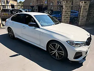 Used 2019 BMW 330i M Sport Alpine White - Interior and Exterior details 5
