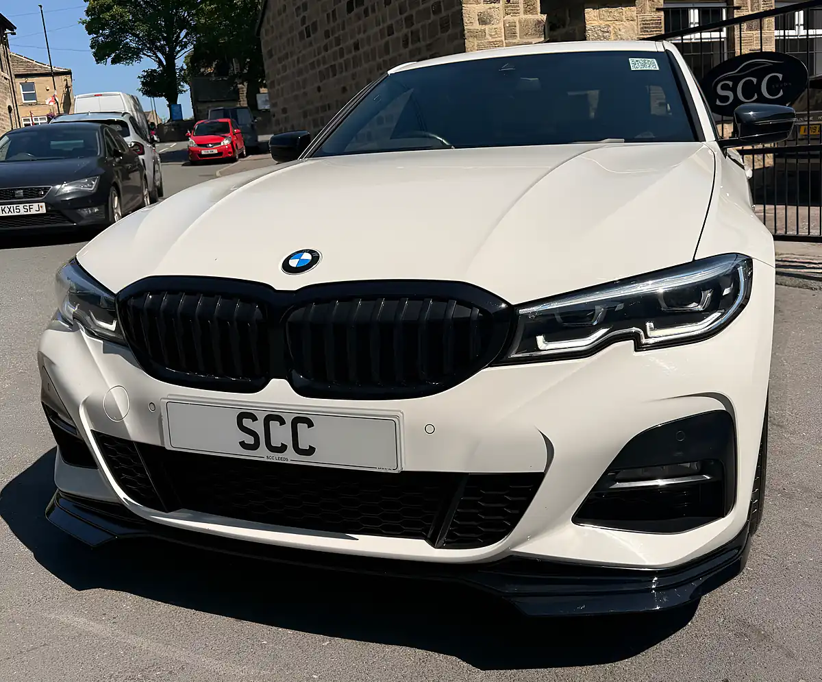 Used 2019 BMW 330i M Sport Alpine White - Interior and Exterior details 6