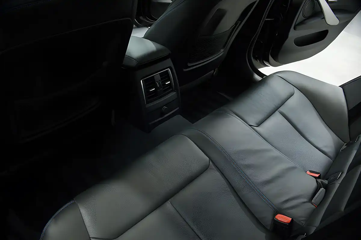 Used 2019 BMW 4 Series Gran Coupe M Sport Black - Interior and Exterior details 17