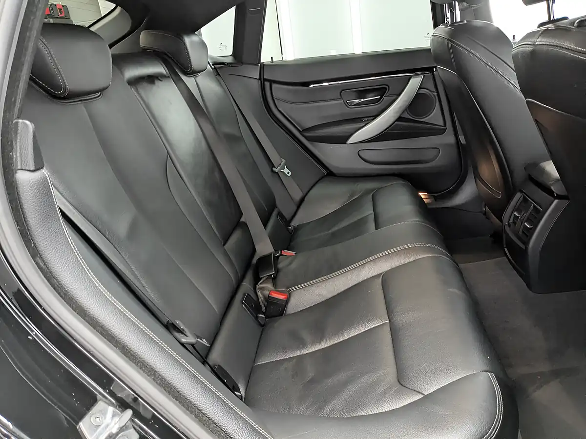 Used 2019 BMW 4 Series Gran Coupe M Sport Black Sapphire - Interior and Exterior details 12