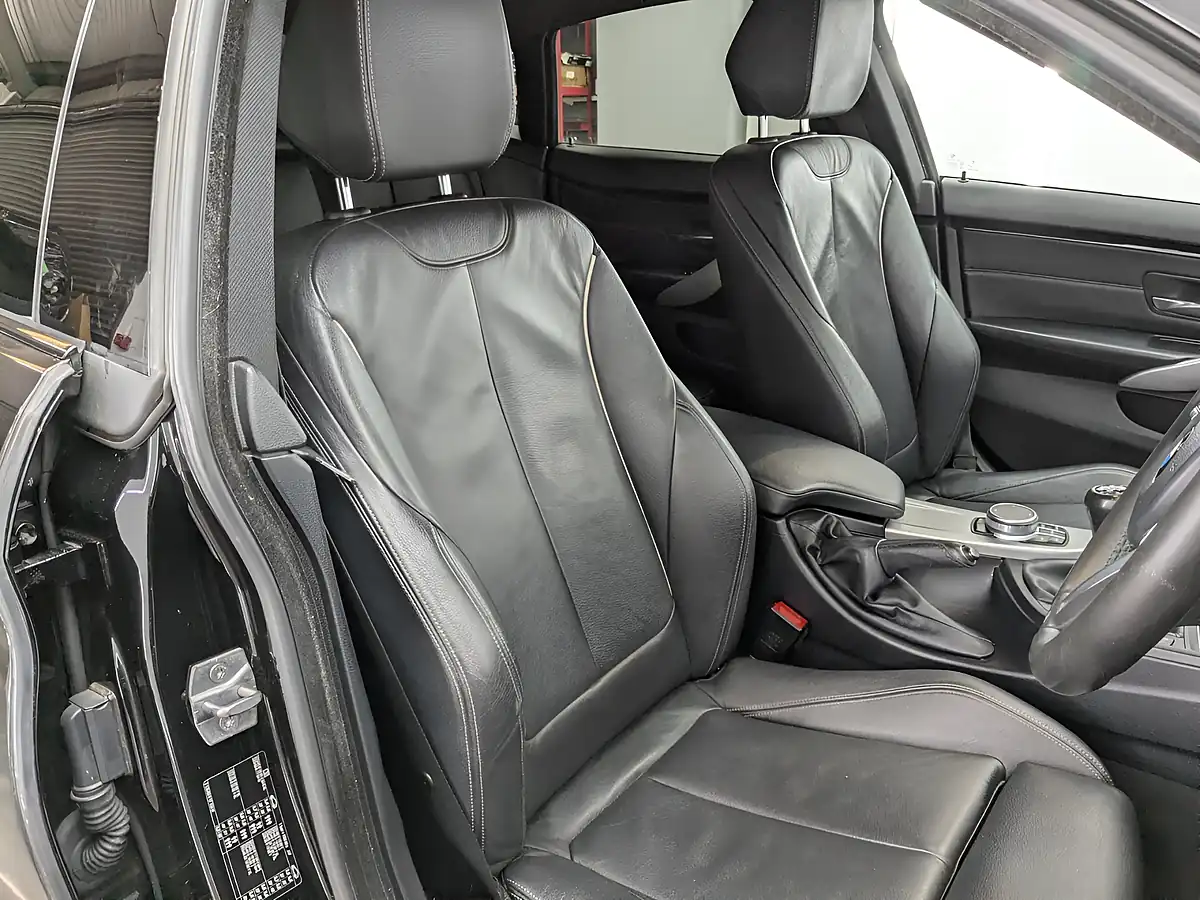 Used 2019 BMW 4 Series Gran Coupe M Sport Black Sapphire - Interior and Exterior details 20