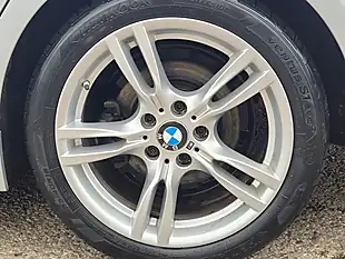 Used 2019 BMW 4 Series Gran Coupe M Sport Glacier Silver - Interior and Exterior details 15