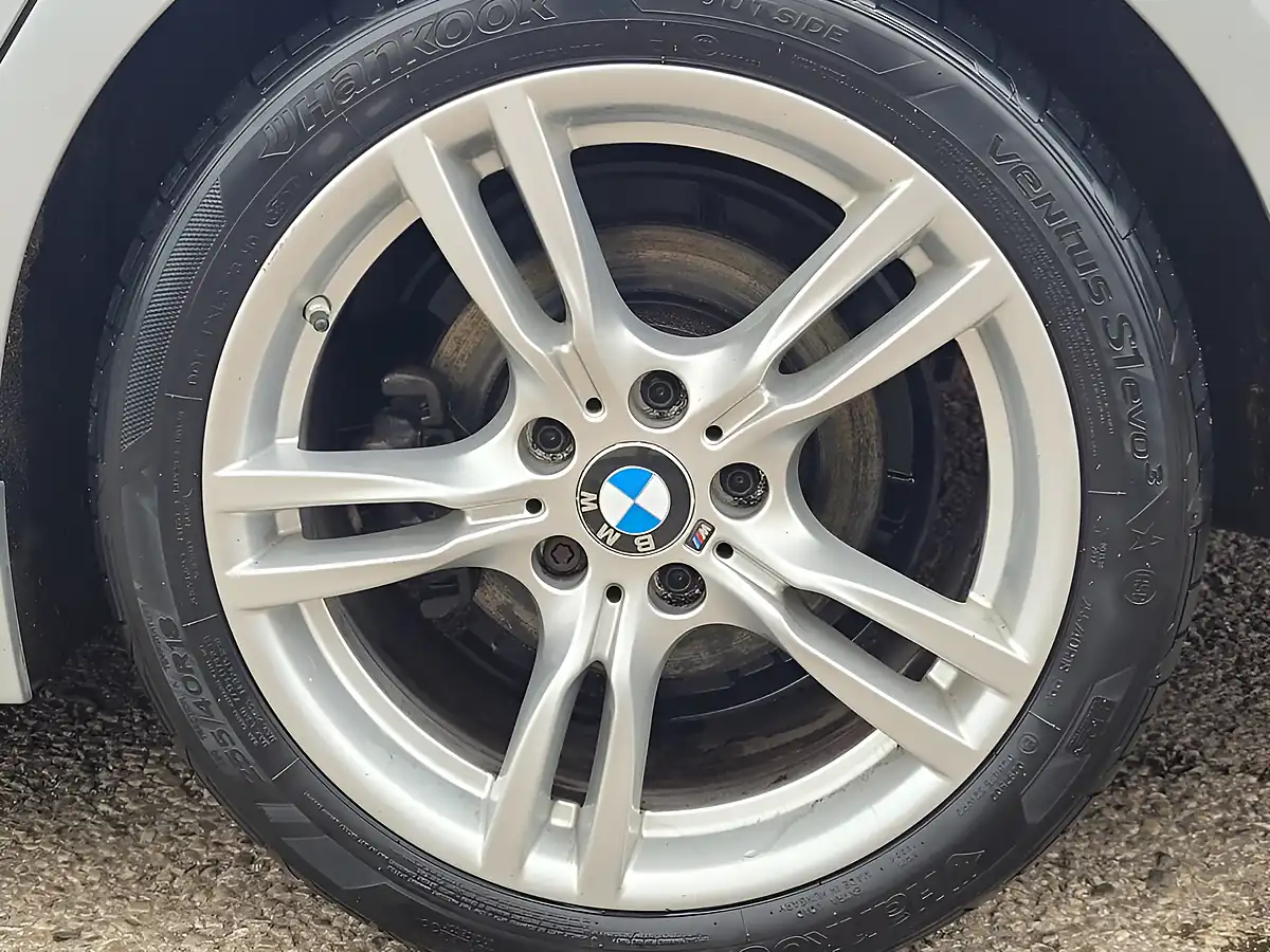 Used 2019 BMW 4 Series Gran Coupe M Sport Glacier Silver - Interior and Exterior details 15