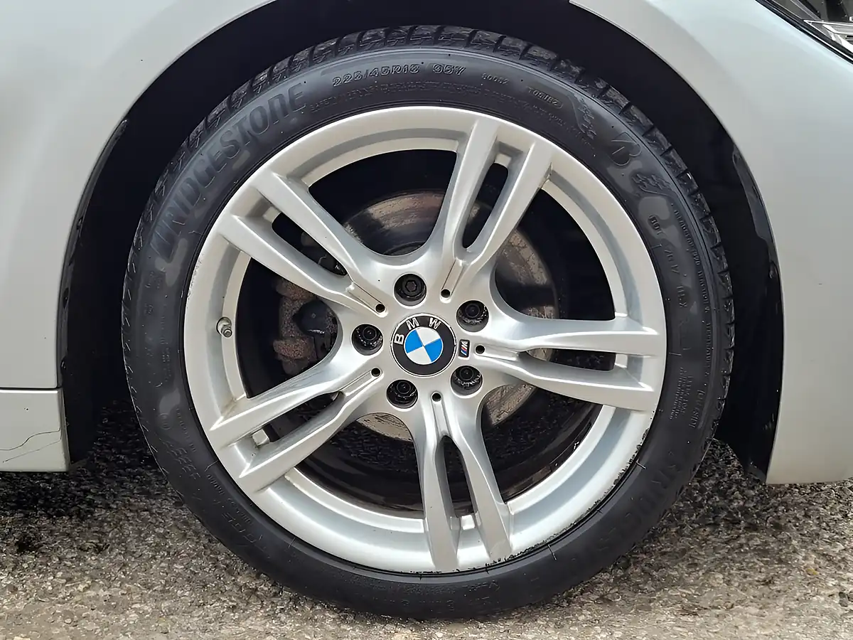 Used 2019 BMW 4 Series Gran Coupe M Sport Glacier Silver - Interior and Exterior details 16