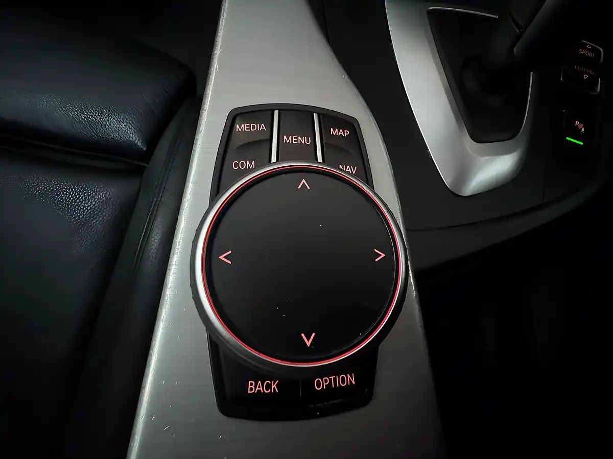 Used 2019 BMW 4 Series Gran Coupe M Sport White - Interior and Exterior details 17