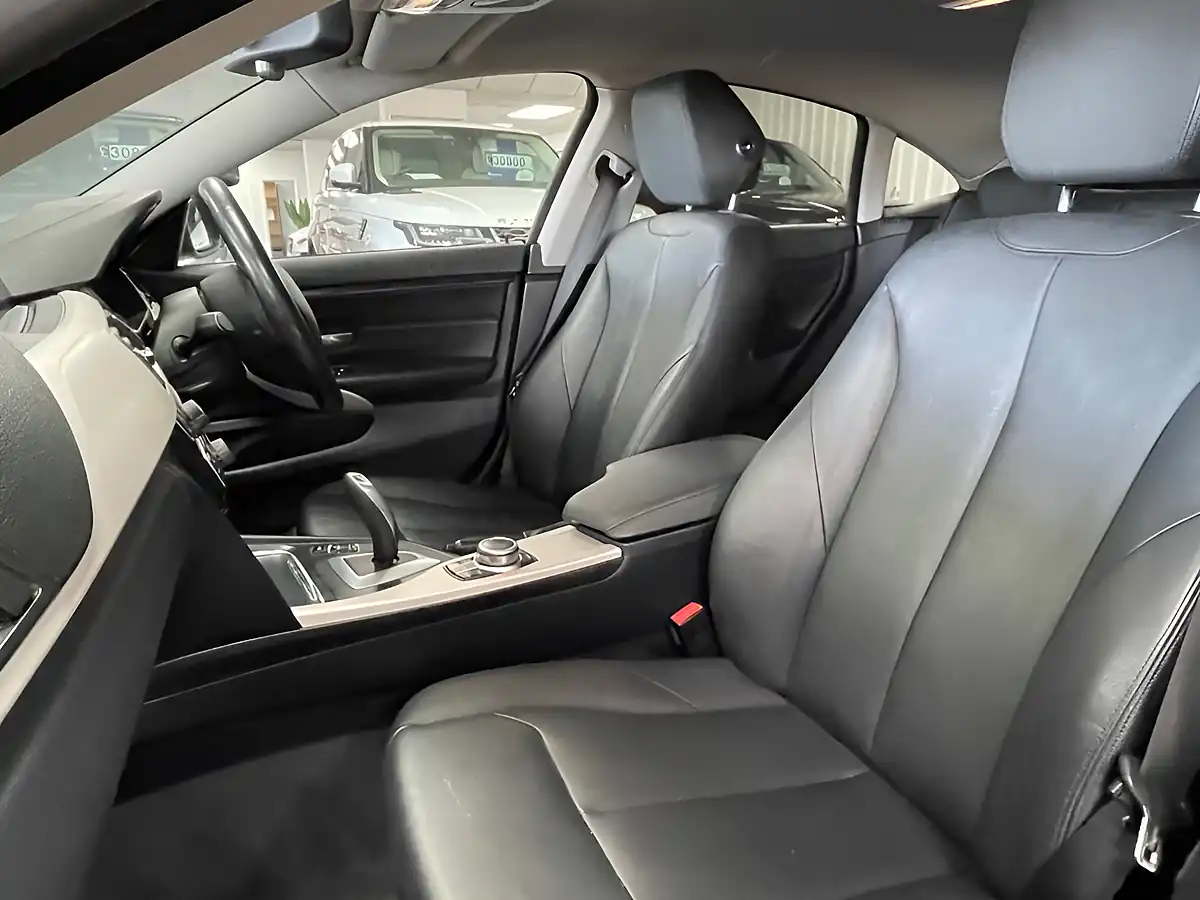 Used 2019 BMW 4 Series Gran Coupe Se Mineral Grey - Interior and Exterior details 17