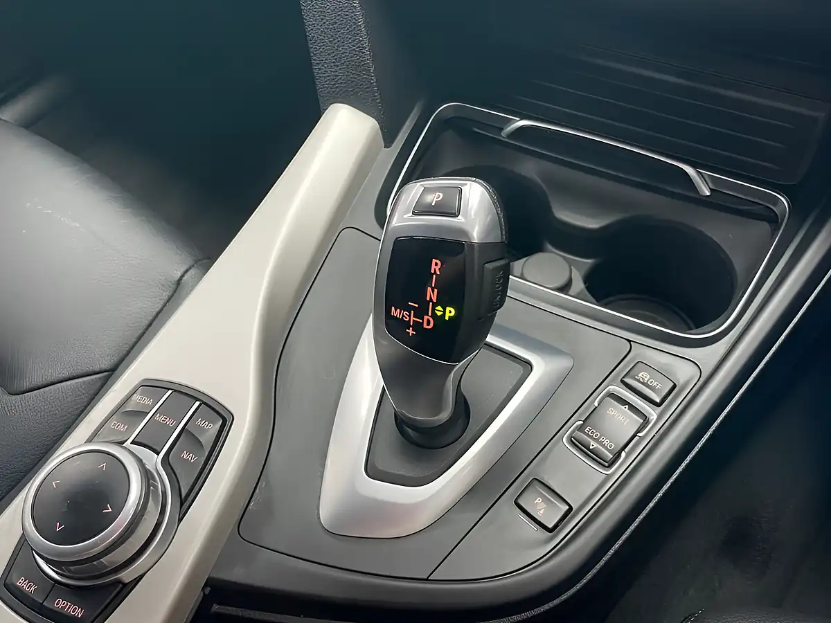 Used 2019 BMW 4 Series Gran Coupe Se Mineral Grey - Interior and Exterior details 20