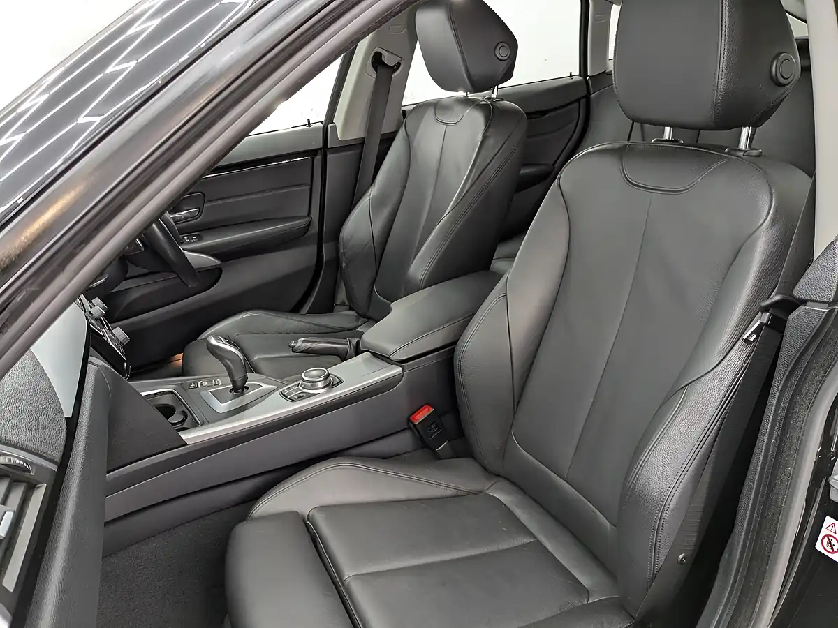 Used 2019 BMW 4 Series Gran Coupe Sport Black - Interior and Exterior details 14