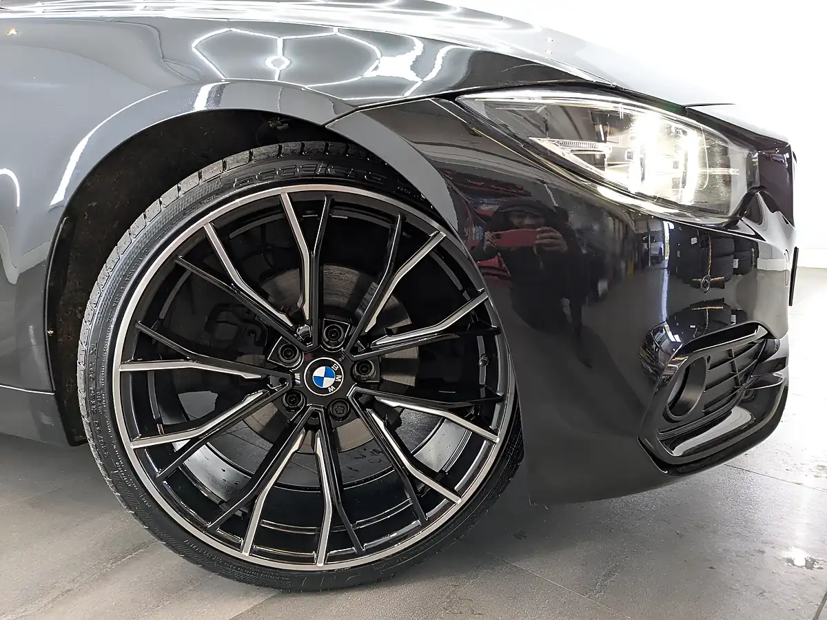 Used 2019 BMW 4 Series Gran Coupe Sport Black - Interior and Exterior details 5